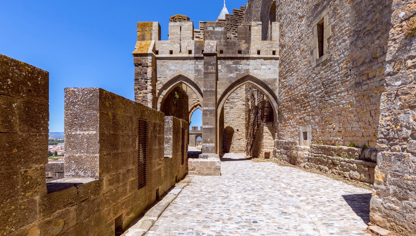 header picture of tour Paris, Lourdes and Barcelona