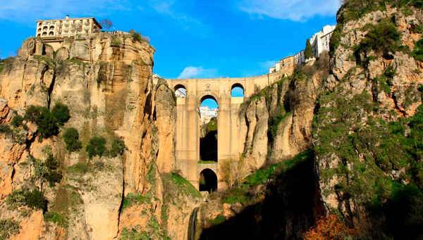 Ronda: Stories of bandits.